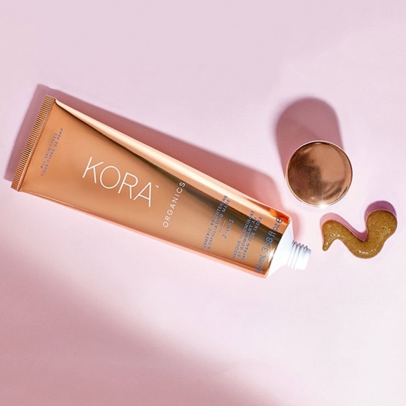 Kora Organics Turmeric Brightening &
Exfoliating Mask 2-in-1 | 100ml - Picture 6 of 7